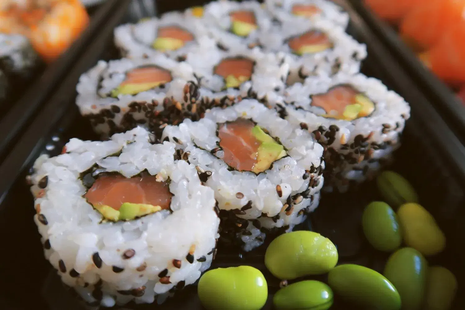 Sushi Rolls Sushi Rolls https://4kym48m6w0dj35od.public.blob.vercel-storage.com/dishes/internal/sushi-rolls-1763989020325.webp